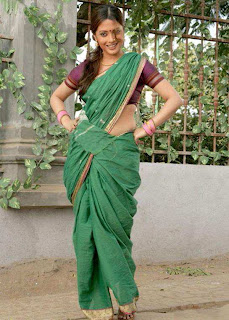 Bollywood Actress Riya Sen in Handloom Cotton Saree