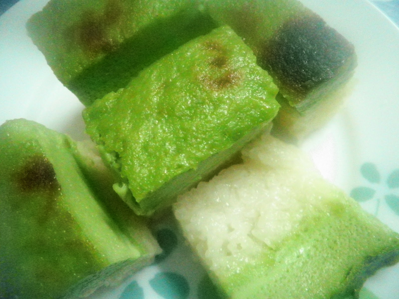 Kuih Seri Muka Tanpa Tepung Jagung - Ezra Pi