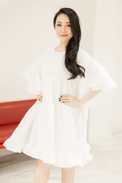 Linh Nga thử váy cho show Đỗ Mạnh Cường
