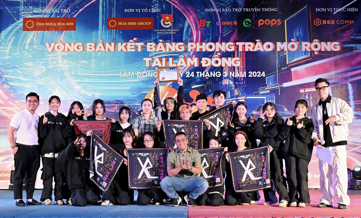 Nhóm nhảy nhí khiến biên đạo Viết Thành vỡ oà cảm xúc tại Dalat Best Dance Crew 2024 - Hoa Sen Home International Cup