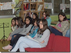 2012 abril- dia do libro e charla Gómez Cerd 047