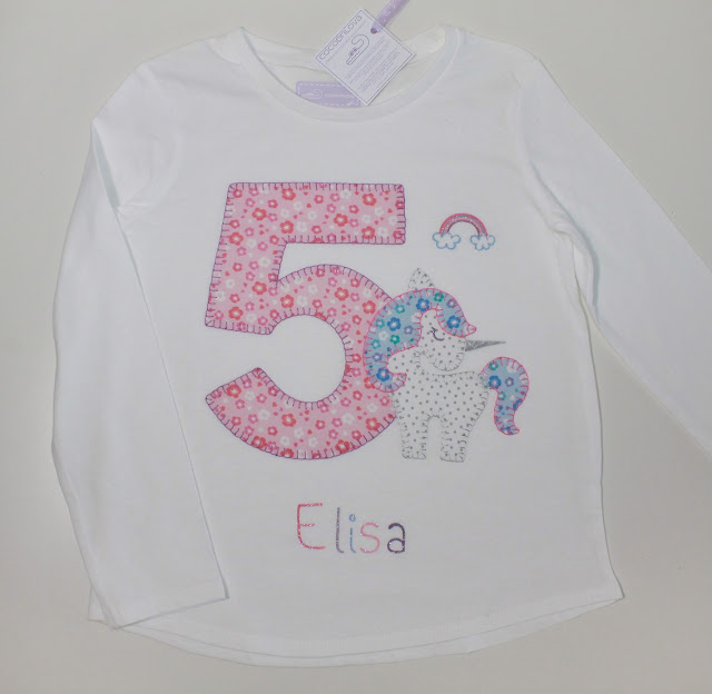 camiseta de cumpleaños unicornio y arcoíris 5 años