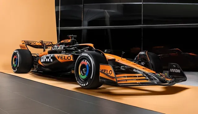 McLaren MCL38