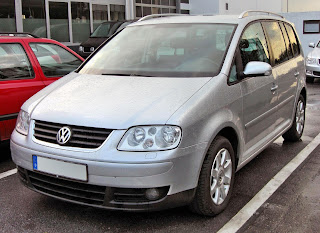 Pour une famille nombreuse, optez pour la Volkswagen Touran © image libre de droits Google