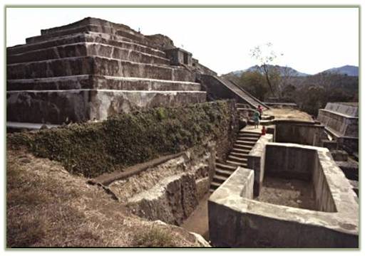 Estas son imagenes de las ruinas de tazumal ubicada en chalchuapa 