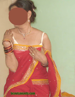 Hot Telugu Aunties in Red Saree http://rkwebdirectory.com/