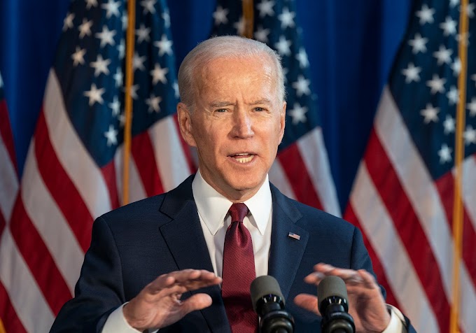 Biden commemora le 21 vittime di Uvalde