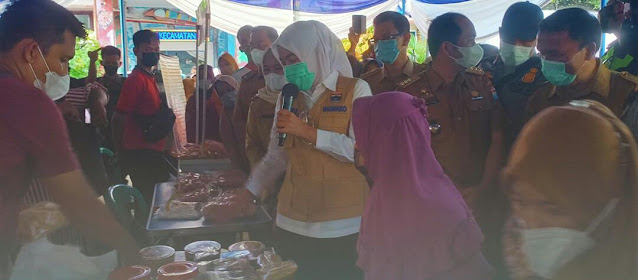 Wawako Palembang Tinjau Bazar Ramadhan di Kantor Camat Plaju