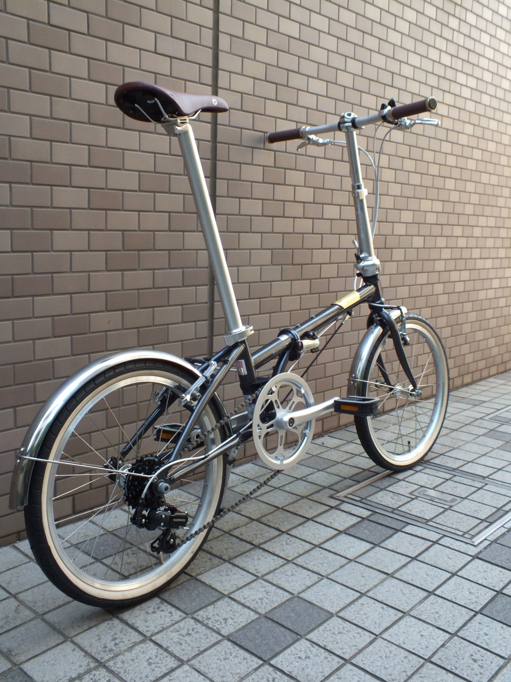 avelo Bicycle shop   アヴェロ バイシクル ショップ 浦和: Dahon