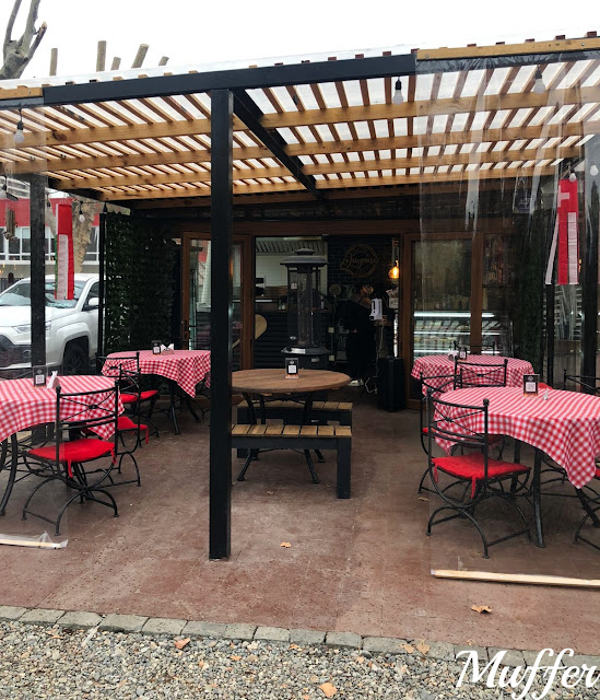 Lugano, pizza - panini & caffe