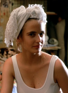 Eva Green Wrapping Towel On Her Head