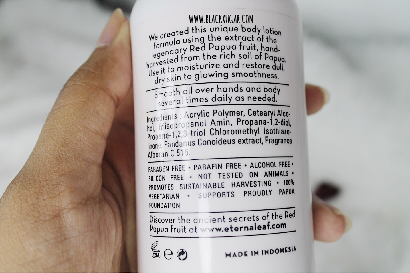 Ada suatu kesenangan sendiri buat saya kalo nyobain produk lokal Eternaleaf, Merasakan Mandi dengan Buah Merah Papua