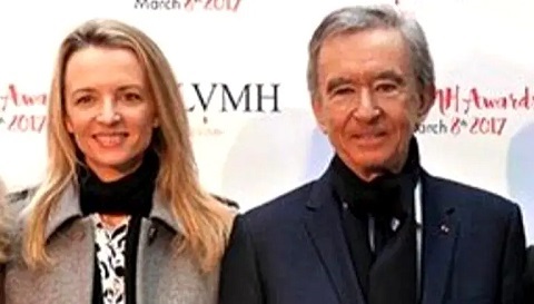 World’s Richest Man Arnault Appoints Daughter to Head His Company (Photo)