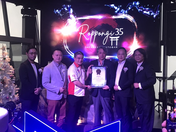 ROPPONGI 35 TERIMA ANUGERAH MALAYSIAN BOOK OF RECORD “THE HIGHEST ALTITUDE ROOFTOP JAPANESE RESTOBAR IN MALAYSIA"