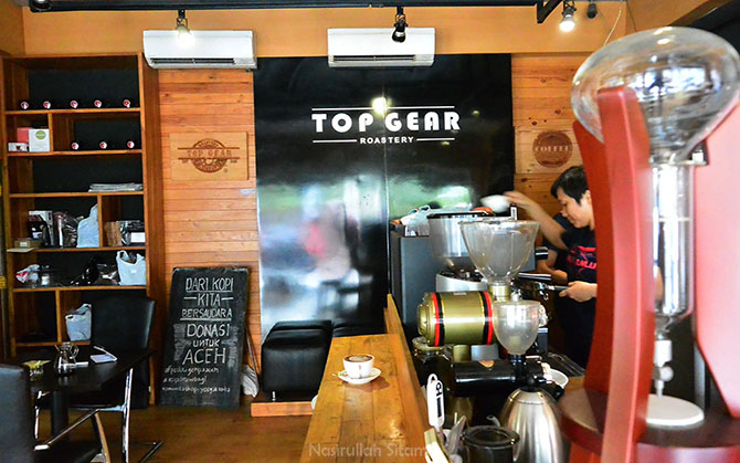 Nongkrong Asyik di Top Gear Coffee & Roastery Jogja