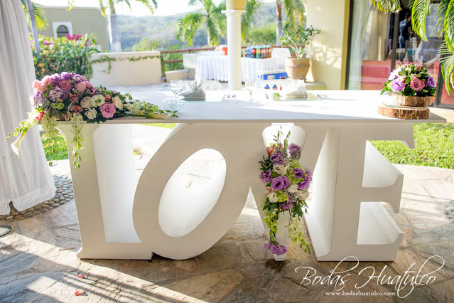 boda en playa, beach wedding, Oaxaca, México, Bodas Huatulco, Wedding Planner