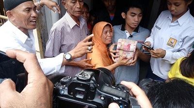 Hidup Anak tukang Becak Ini Berubah Setelah Mendapatkan sesuatu