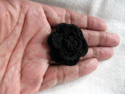 https://www.etsy.com/listing/167907379/clutch-back-flower-pin-handmade-crochet?ref=shop_home_active