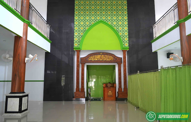 Masjid Baitussalam bagian dalam