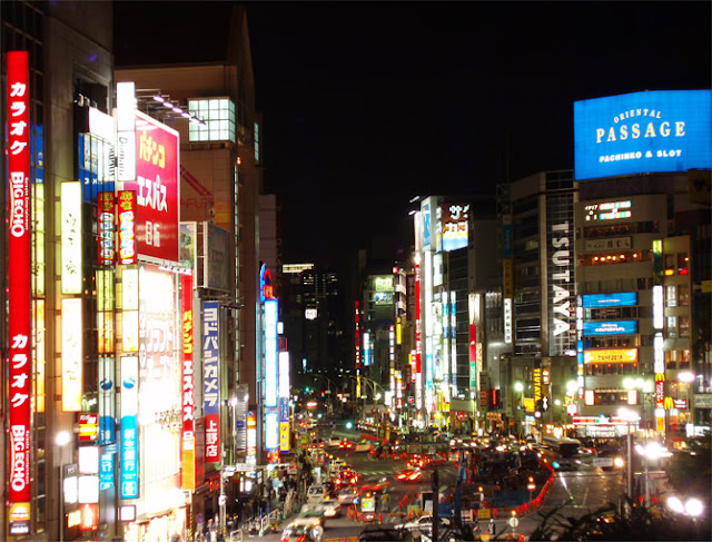 fotos de tokyo en la noche