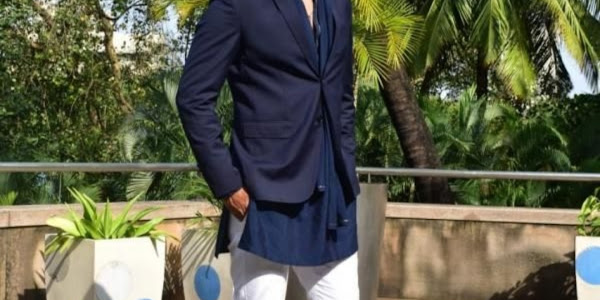 This one of Vicky Kaushal 's  kurta  is all wedding ready. get it in your budget.