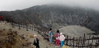 tangkuban perahu