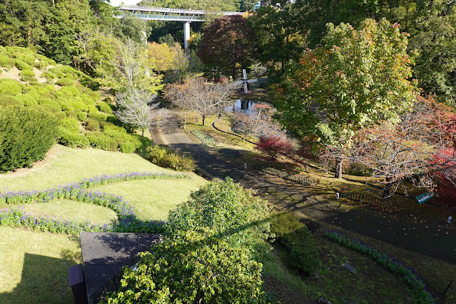 鳥取県西伯郡南部町鶴田　とっとり花回廊　プロムナード橋からの眺望