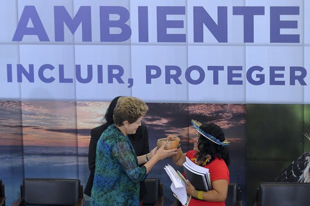 Dilma durante a cerimônia de comemoração do Dia Mundial do Meio Ambiente, no Palácio do Planalto