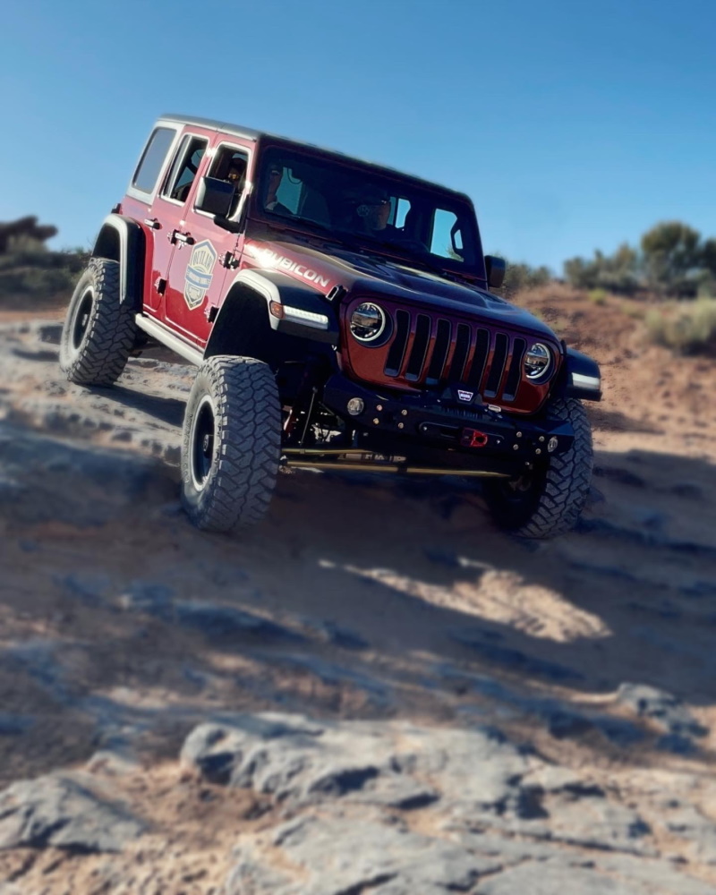 Moab Off-Road Adventure with Cosmo Tires Mud Kicker M/T