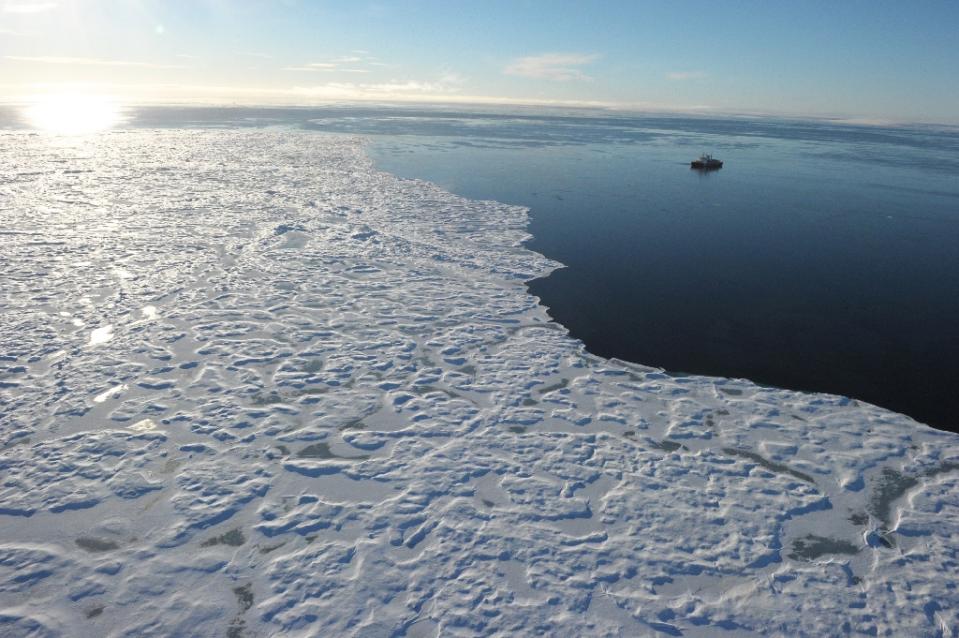 Warming opens famed Northwest Passage to navigation