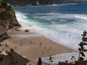 Pantai Dreamland Paling Terkenal di Bali