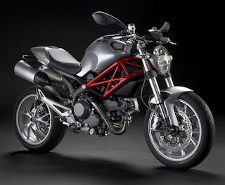New Motorcycle Ducati Monster 796, Lightweight Performance, Fast, Classical Design.