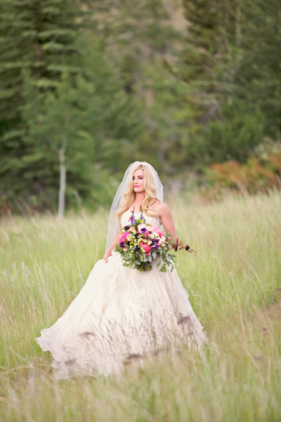 Stephanie Quayle Wedding / Photographer: Arnica Spring Photography / Wedding Design, Planning, & Wedding Flowers: Katalin Green 