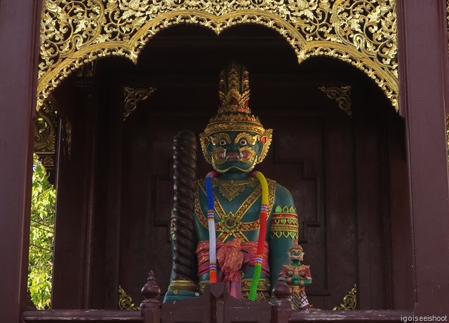 One of the guradian figures at Wat Chedi Luang