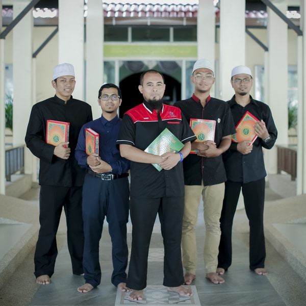 Pengajar Lelaki Beanahomequran