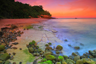 Pantai-paga-sokka-flores3.jpg