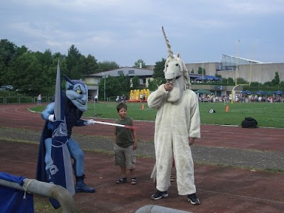 Sports Mascots Around the World Seen On www.coolpicturegallery.net