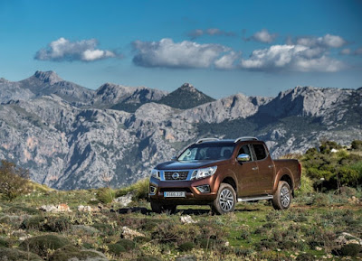 Nissan-NP300-Navara-Brown