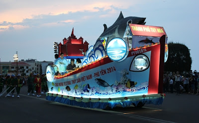Mua vé máy bay đi Tuy Hòa giá rẻ ghé thăm Phú Yên vui nhộn lễ hội đường phố "Sắc màu của biển" 