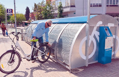 El servicio de aparcamientos seguros para bicicletas consigue en los  primeros días una gran acogida con 450 usuarios