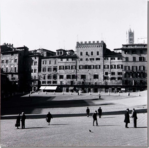 Harry Callahan_Siena_Italy(1)_1968