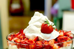 Best Ever Strawberry Shortcake Trifle