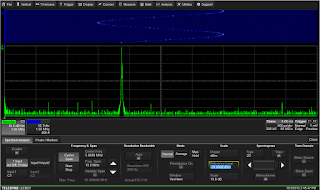 The setup dialog for the oscilloscope's spectrum- analysis application looks much the same as those found on dedicated spectrum analyzers