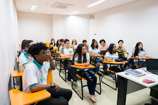 Governo suspende aulas presenciais até maio em todo o estado