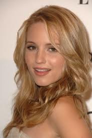 Dianna Agron in Glee tv show