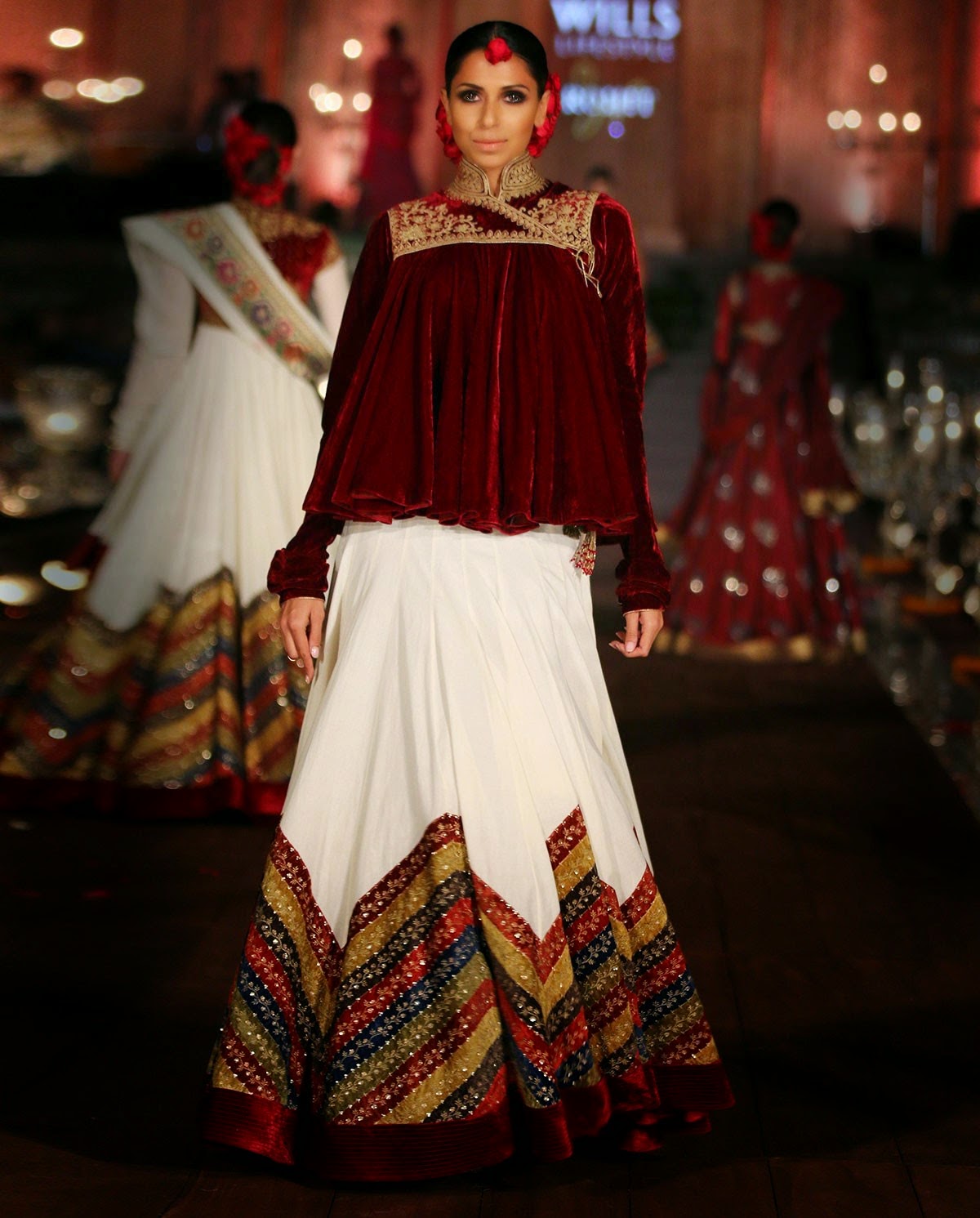 Rohit Bal's Wills SS 15 Gulbagh Collection