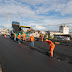 PREFEITURA PAVIMENTA VIAS EM VÁRIOS BAIRROS DE MANAUS