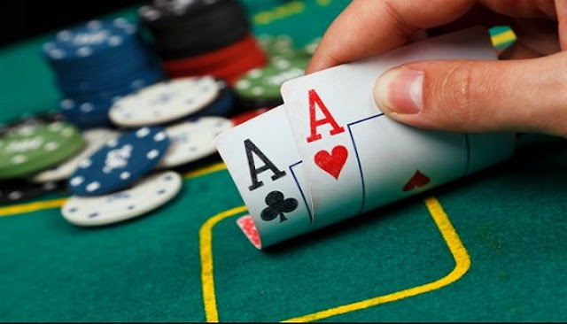 MENGANALISA PERMAINAN YANG TEPAT DI POKER