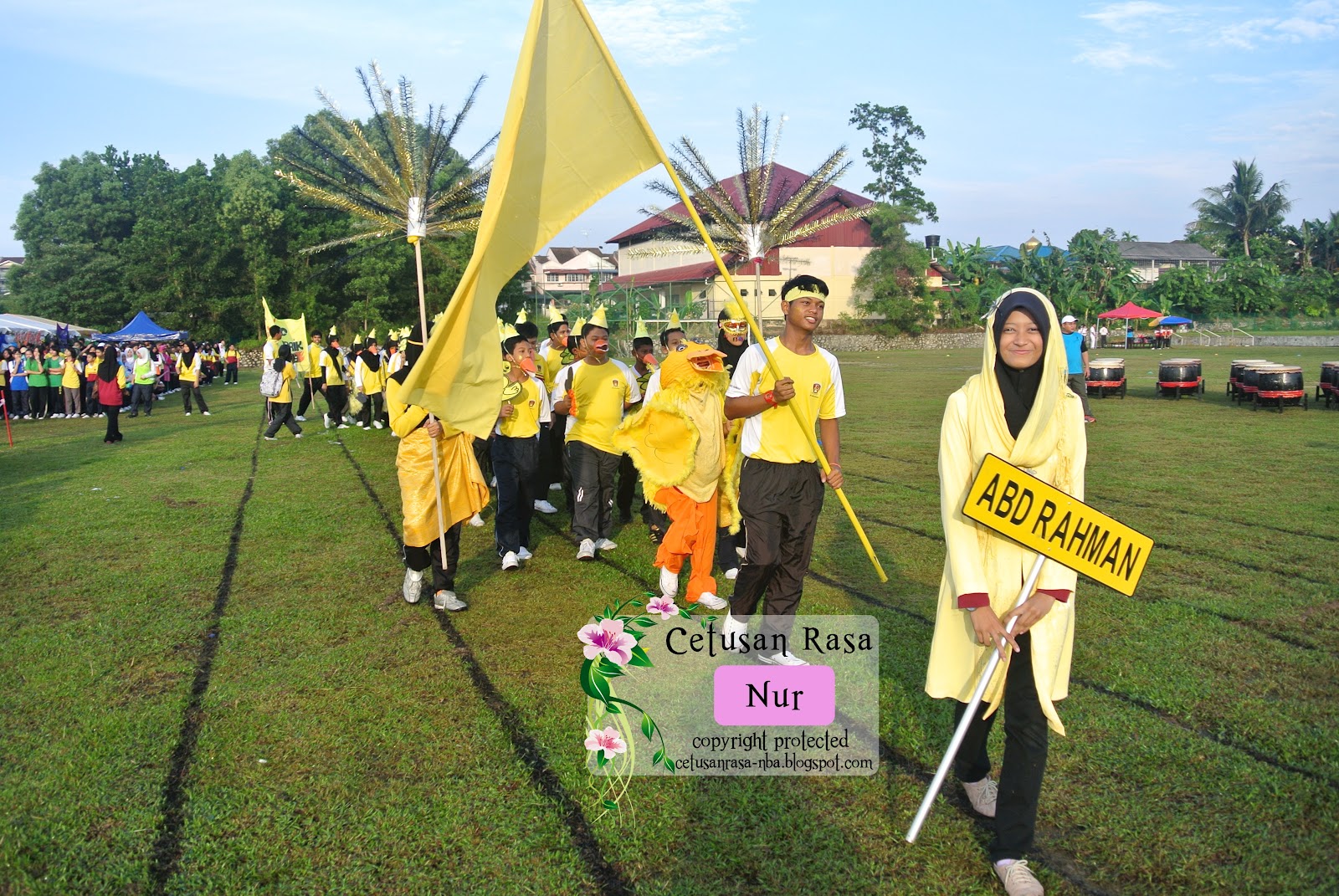 Cetusan Rasa Kemeriahan Hari Sukan 2012 Maskot Perbarisan