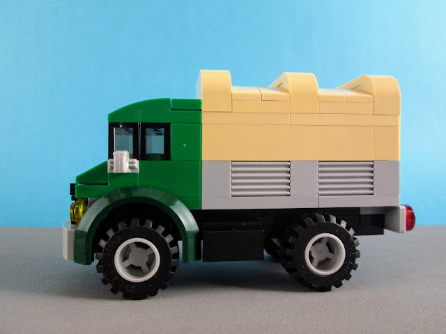 MOC LEGO Mercedes-Benz Unimog